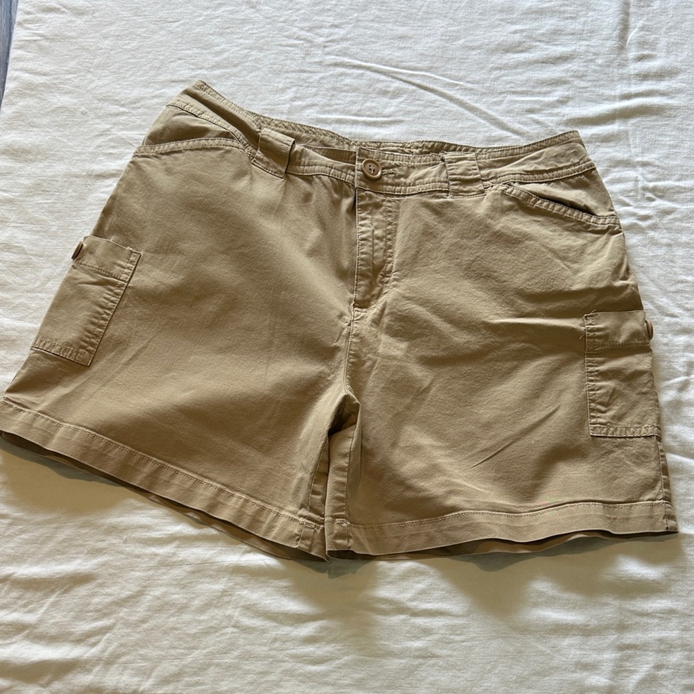 St. John's Bay Women's Cargo Shorts in Light Brown
